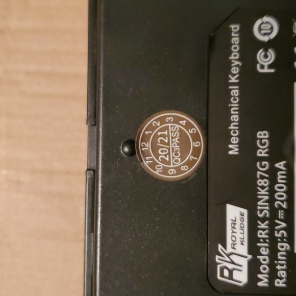 Royal Kludge gaming keyboard - Picture 5 of 5